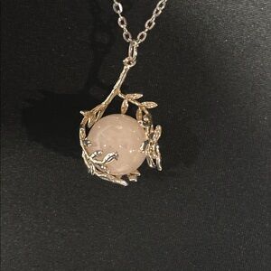 Rose Quartz White Gold Leaf Pendent Necklace